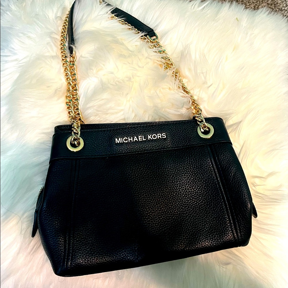 Michael Khors black purse